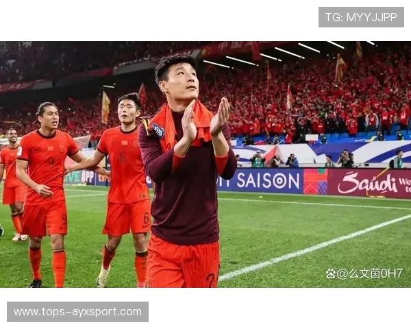 上港引援揭晓：28岁国脚张玉宁或加盟，或将成武磊队友，上港队员谈国足